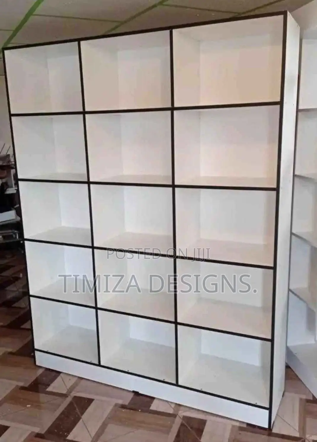 Open Closet -White