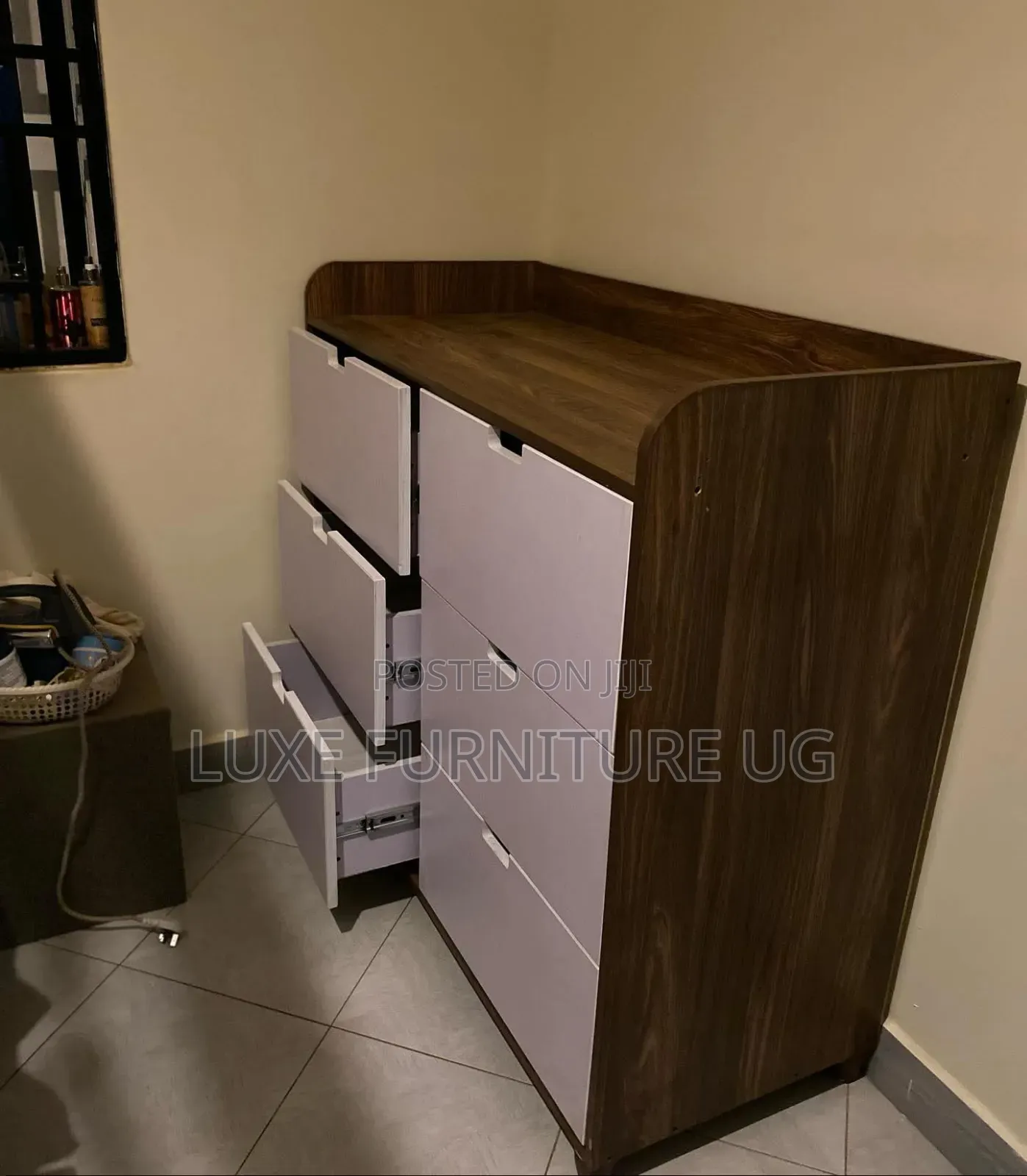 Drawer Chest/Storage Drawers