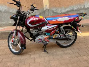 TVS HLX 125 2021 Red