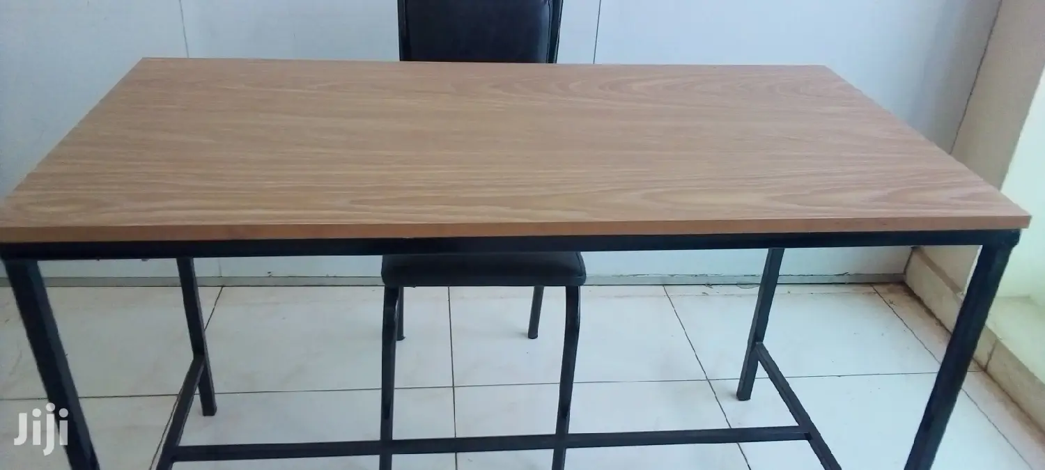 Office Desk/Table