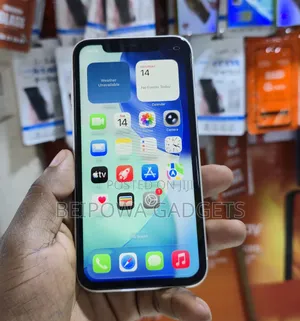 Apple iPhone 11 64 GB White