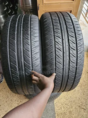 285 50 R20 Dunlop Grand Trek Used But Still Gd N In E Recommended Type