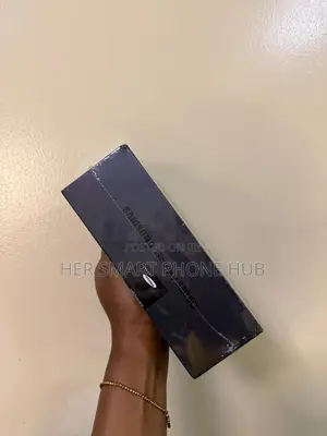 New Samsung Galaxy S20 128 GB Blue