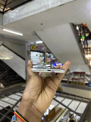 Apple iPhone 11 128 GB White