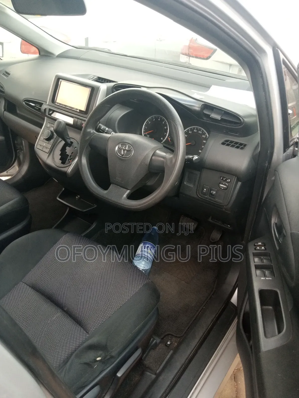 Toyota Wish 2014 Silver