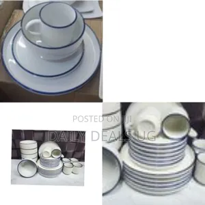 24-Piece Porcelain Dinnerware Set Minimalist White