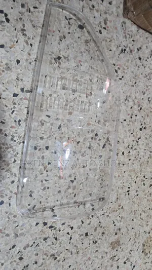 Toyota Noah 2008 - 2009 Taillamp Glass/ Lens