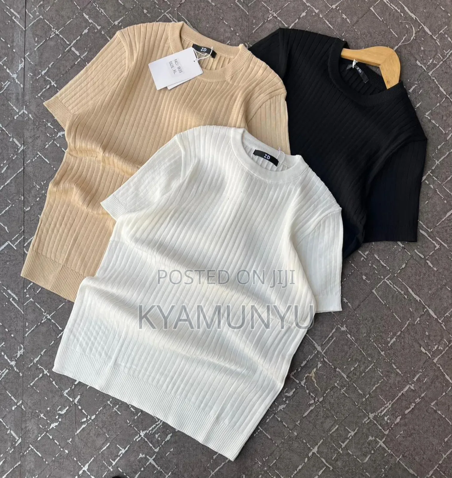 Round Knitted Shirts.