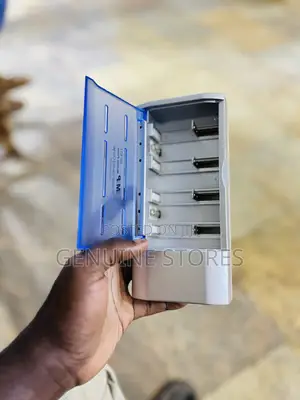 Universal Charger for Type D and C Plus Aa Aaa.