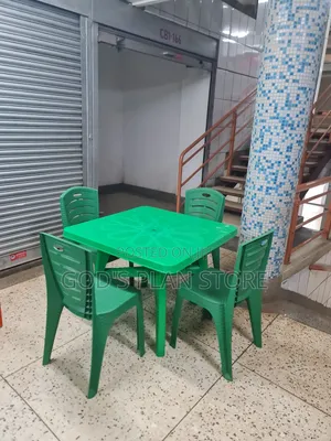 Forest Green Plastic Table and Chairs Plastic Table and Chairs