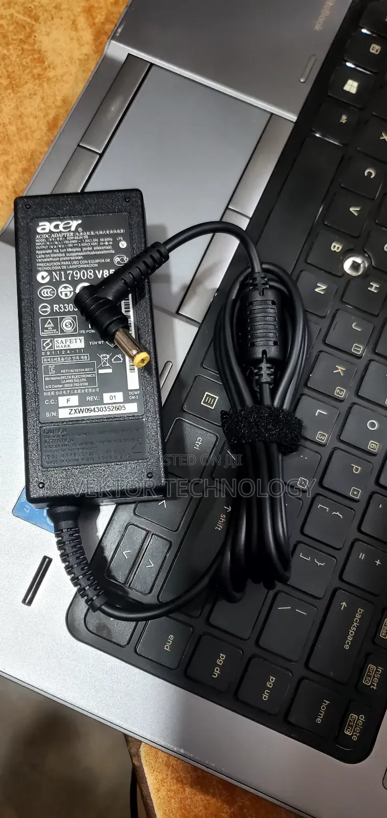 Acer Original 19v 3.42a Adapter - Black