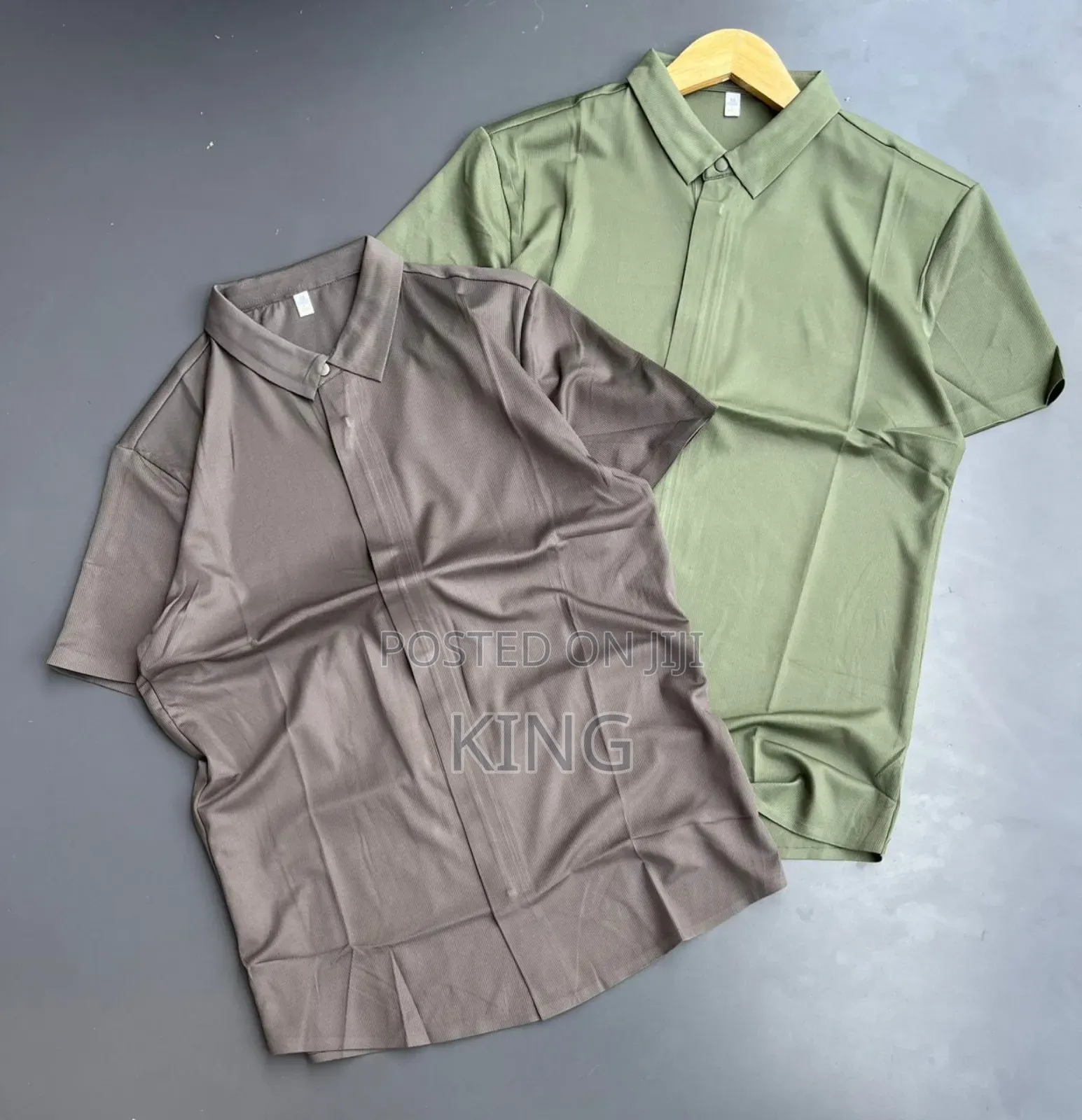 Short-Sleeved Full Zipper Shirt