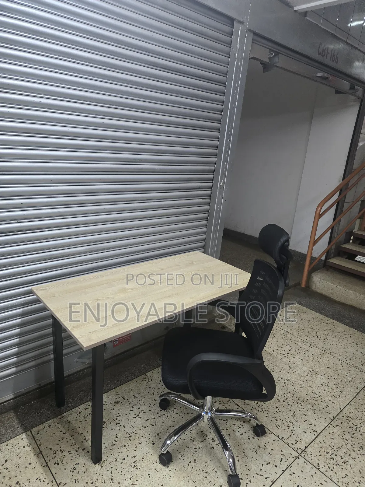 Exotic Foldable Office Table and Chair