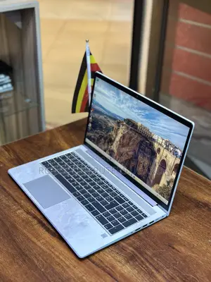 New Laptop HP ProBook 650 G8 16GB Intel Core I7 SSD 512GB