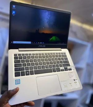 Laptop Asus 1015E 4GB Intel Core I5 SSD 256GB