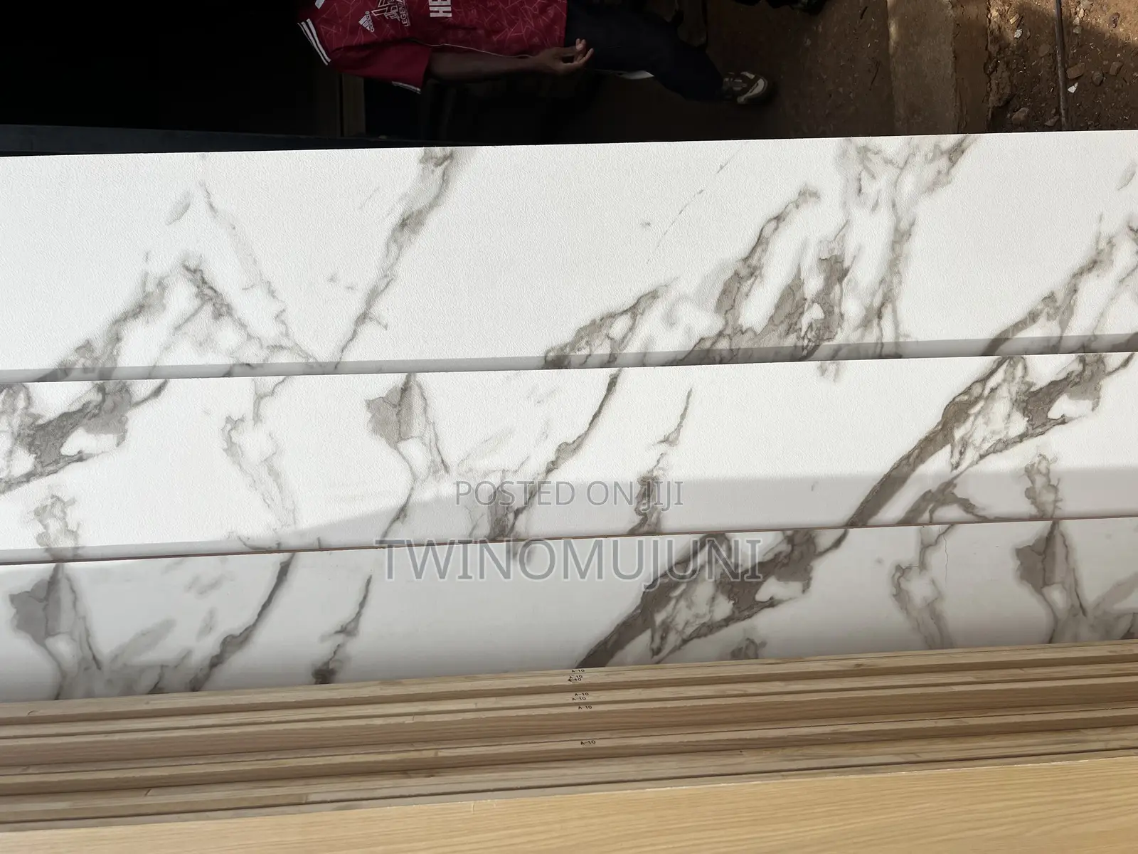 Texture Mable Laminate