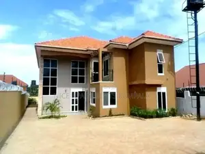 5bdrm Duplex in Bugoloobi, Central Division for rent