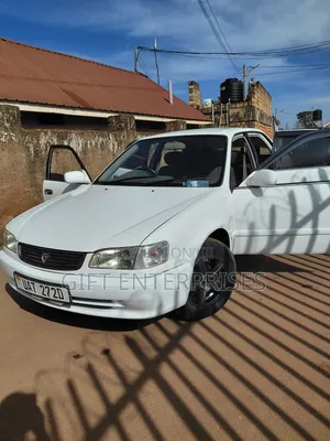 Toyota Corolla Sedan 2001 White