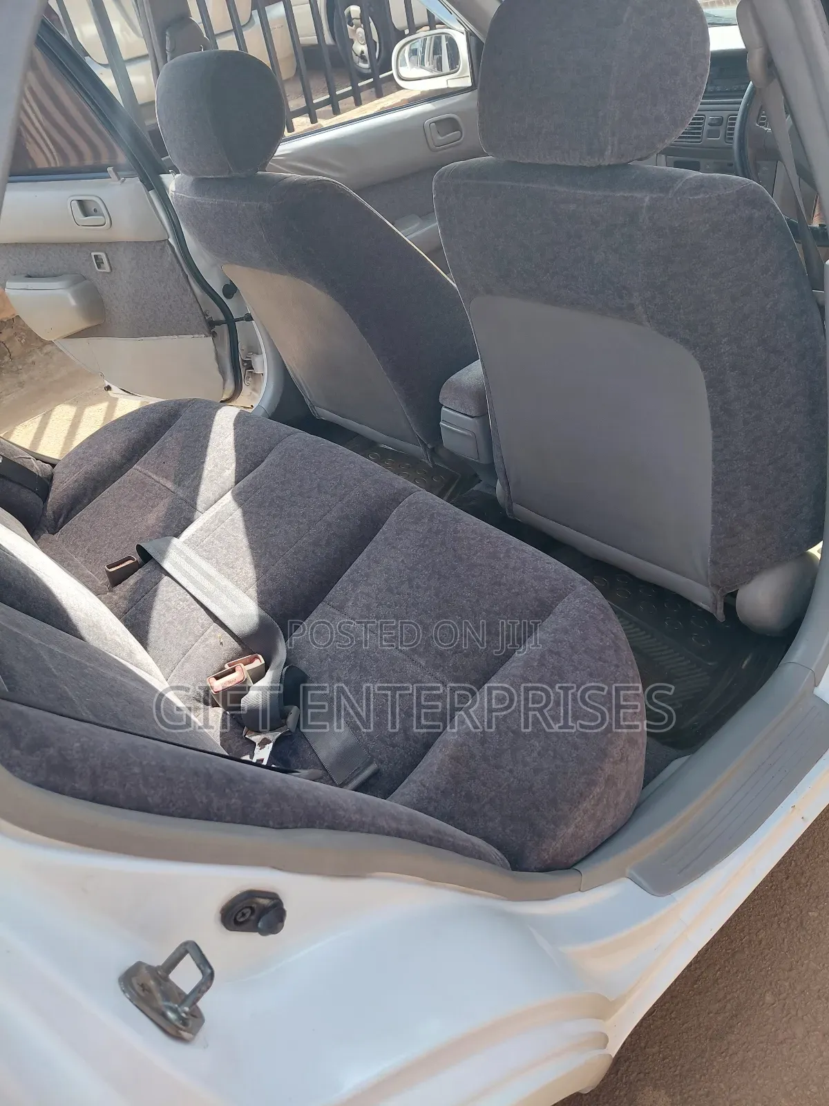 Toyota Corolla Sedan 2001 White