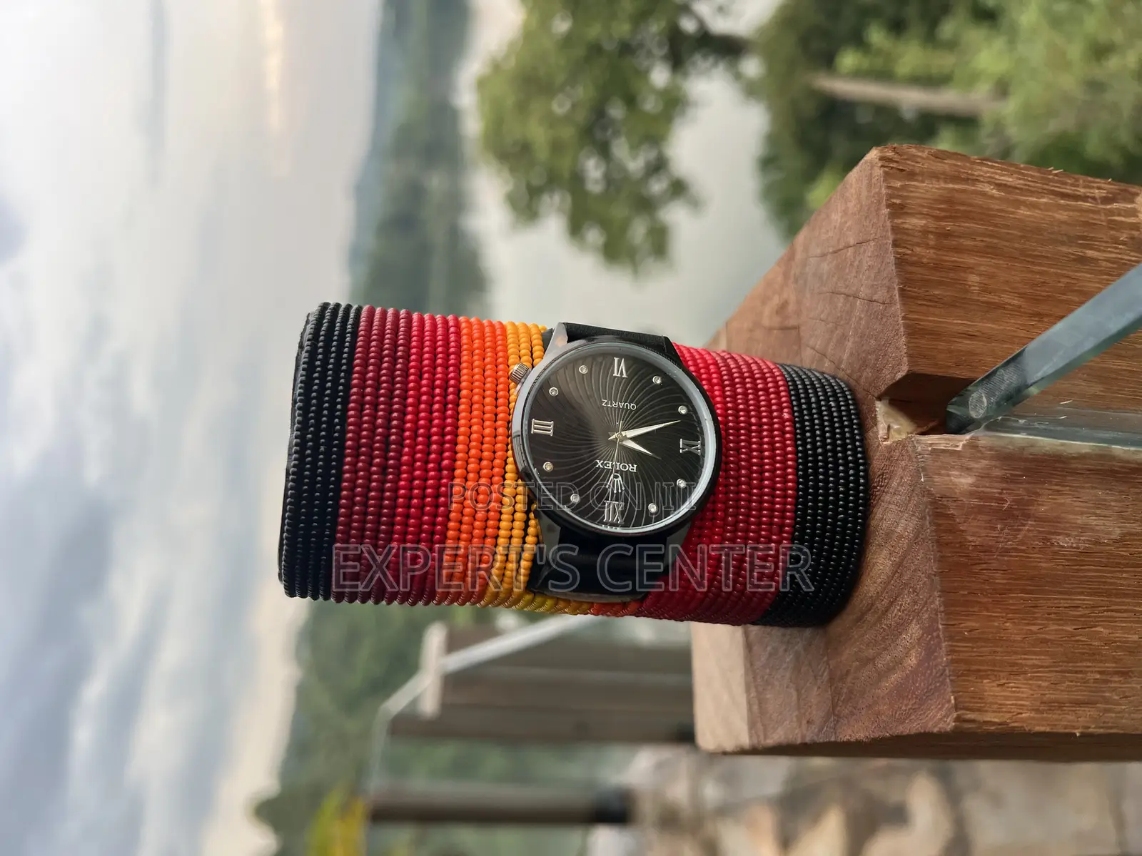 Auras Watch