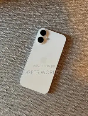 Apple iPhone 16 128 GB Silver