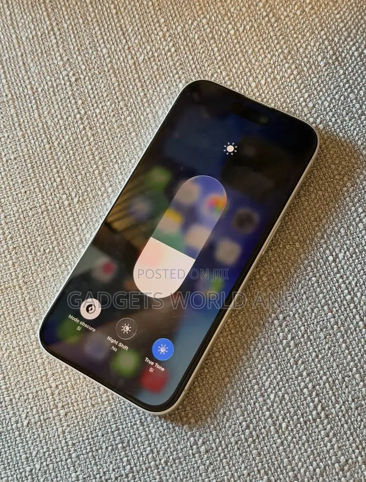 Apple iPhone 16 128 GB Silver