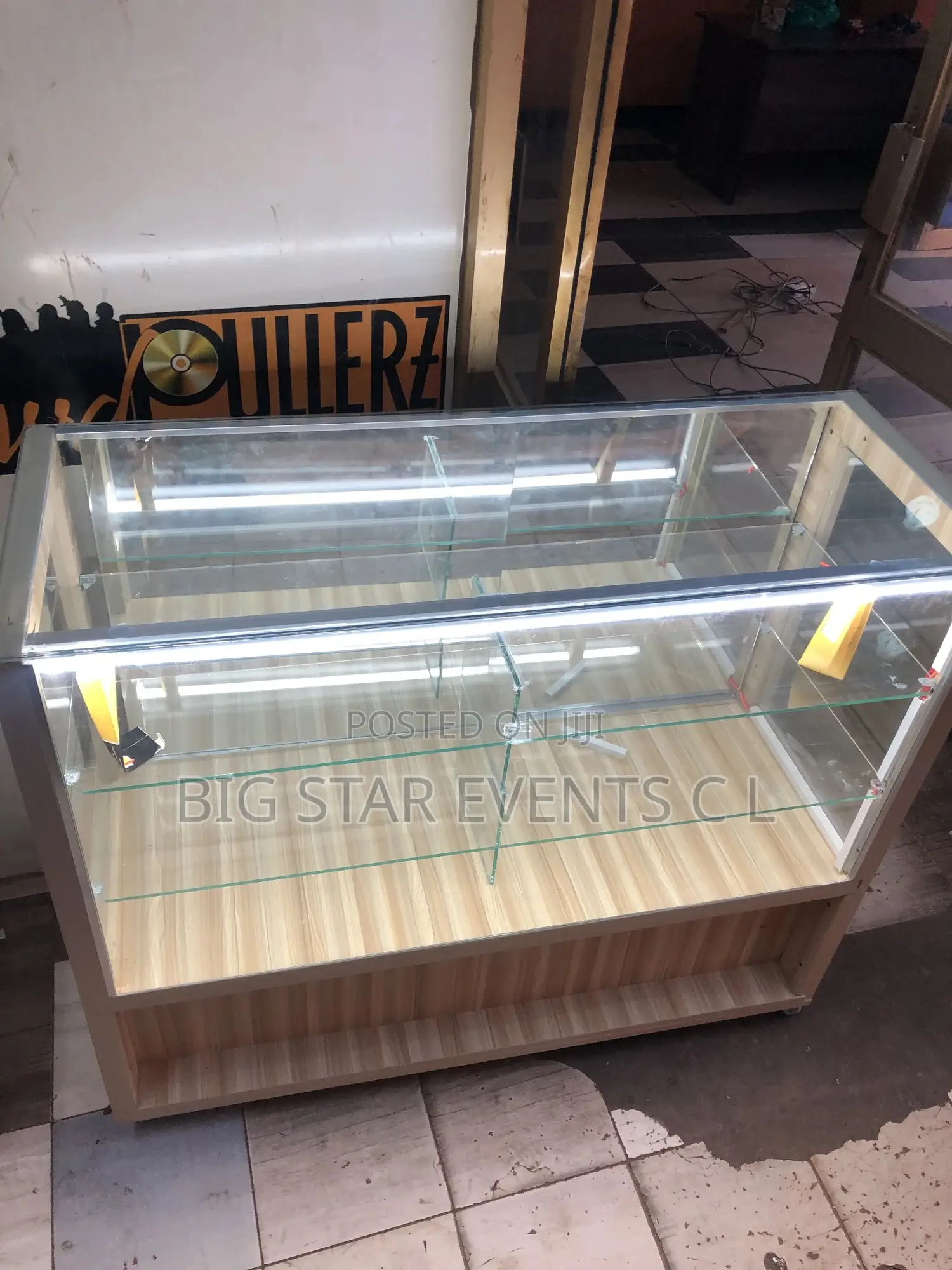 Show Case Display