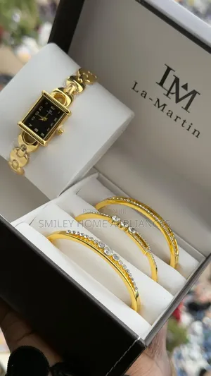 Golden Strapped La-Martin Women's Original Wrist Time Gift Box