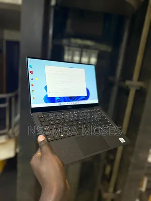 Laptop Dell XPS 13 7390 16GB Intel Core I7 SSD 512GB