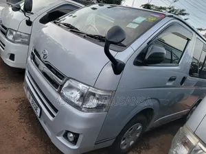 New Toyota HiAce 2011 Silver