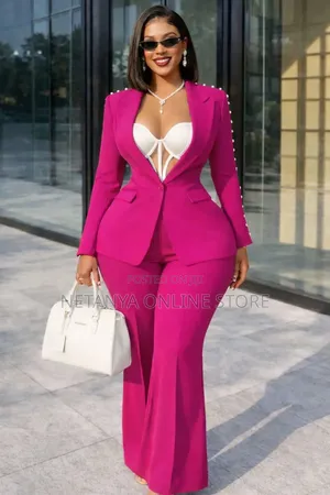 Elegant Plain Regular Fit Suit for Women