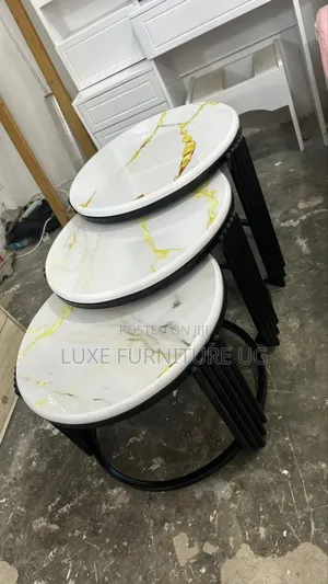 Nesting Round Tables