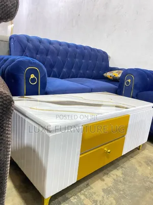 Coffee Table/Classy