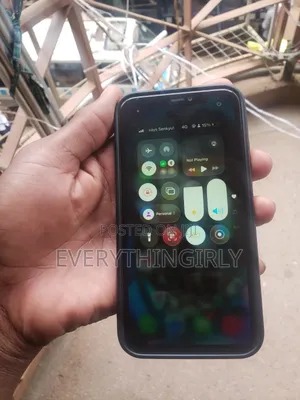 Apple iPhone 11 64 GB Purple