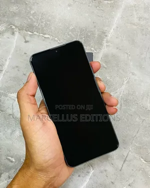 Samsung Galaxy S22 5G 128 GB Black