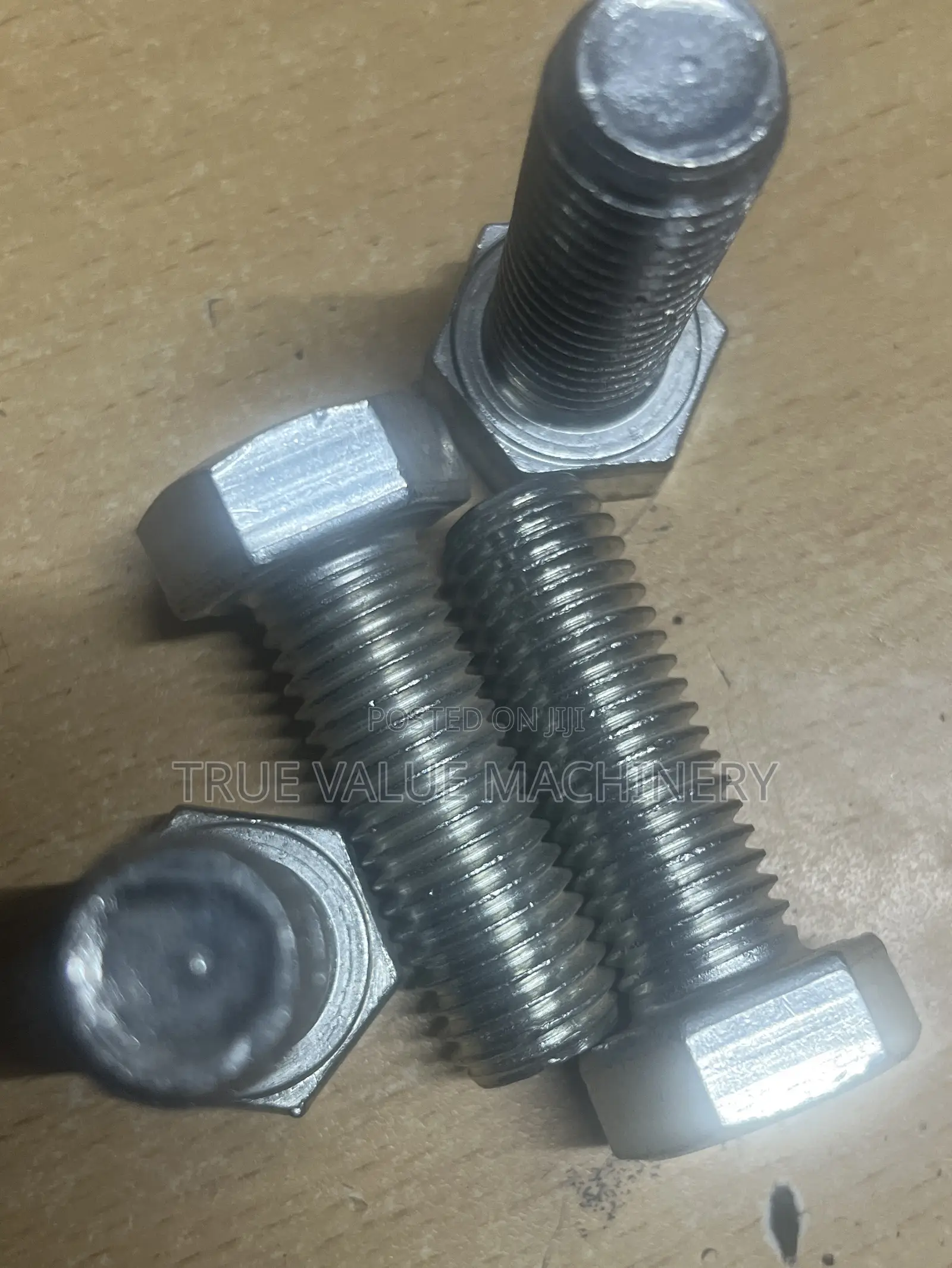 M18*50 Bolts