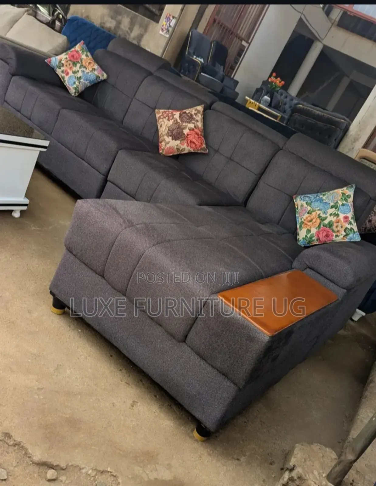 L Sofa / Gray
