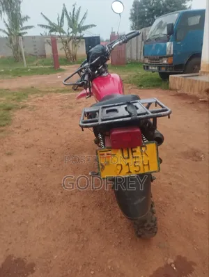 Yamaha 2016 Red