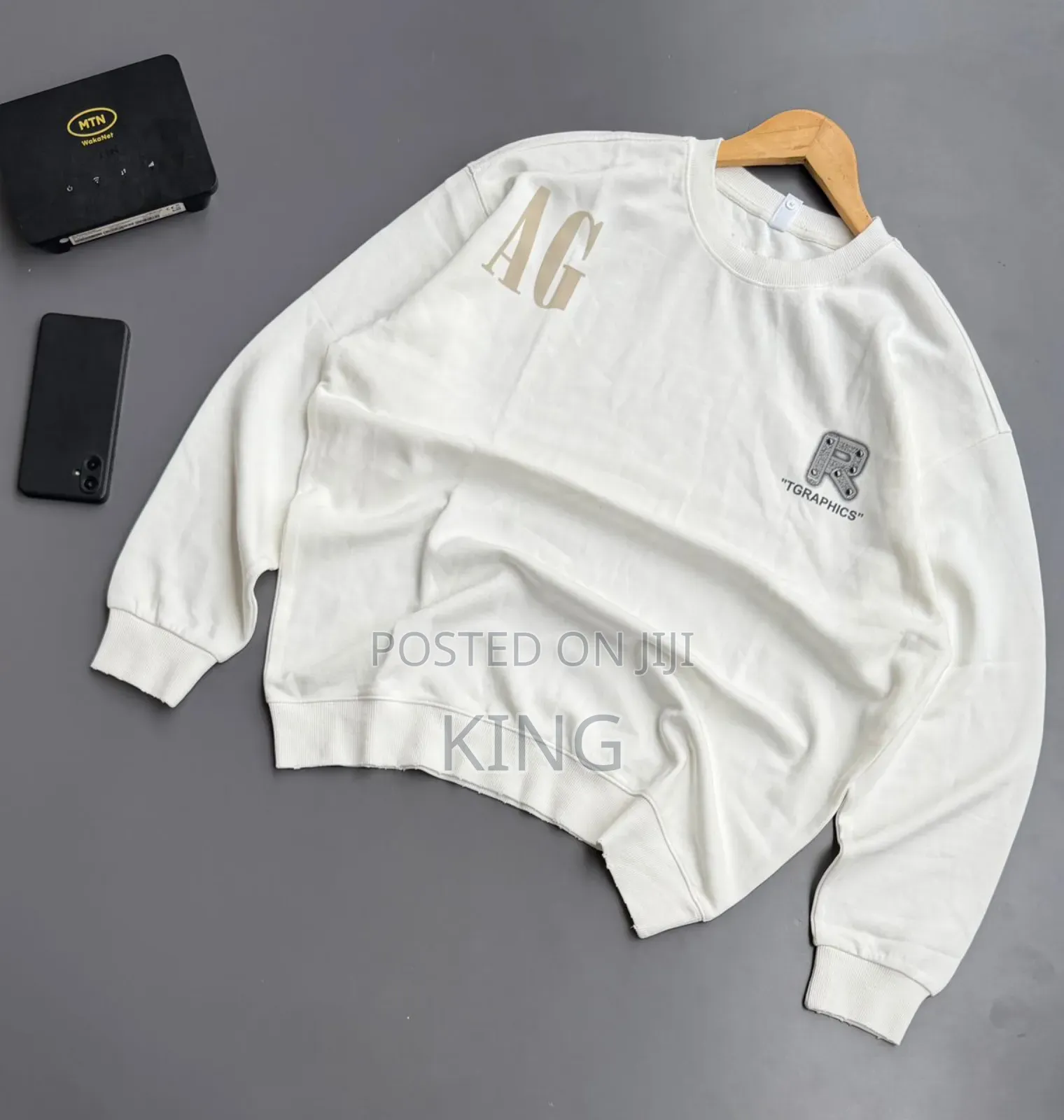 Casual Raglan Sweatshirt