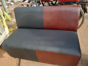 Modern Salon Waiting Chair 3 Seater