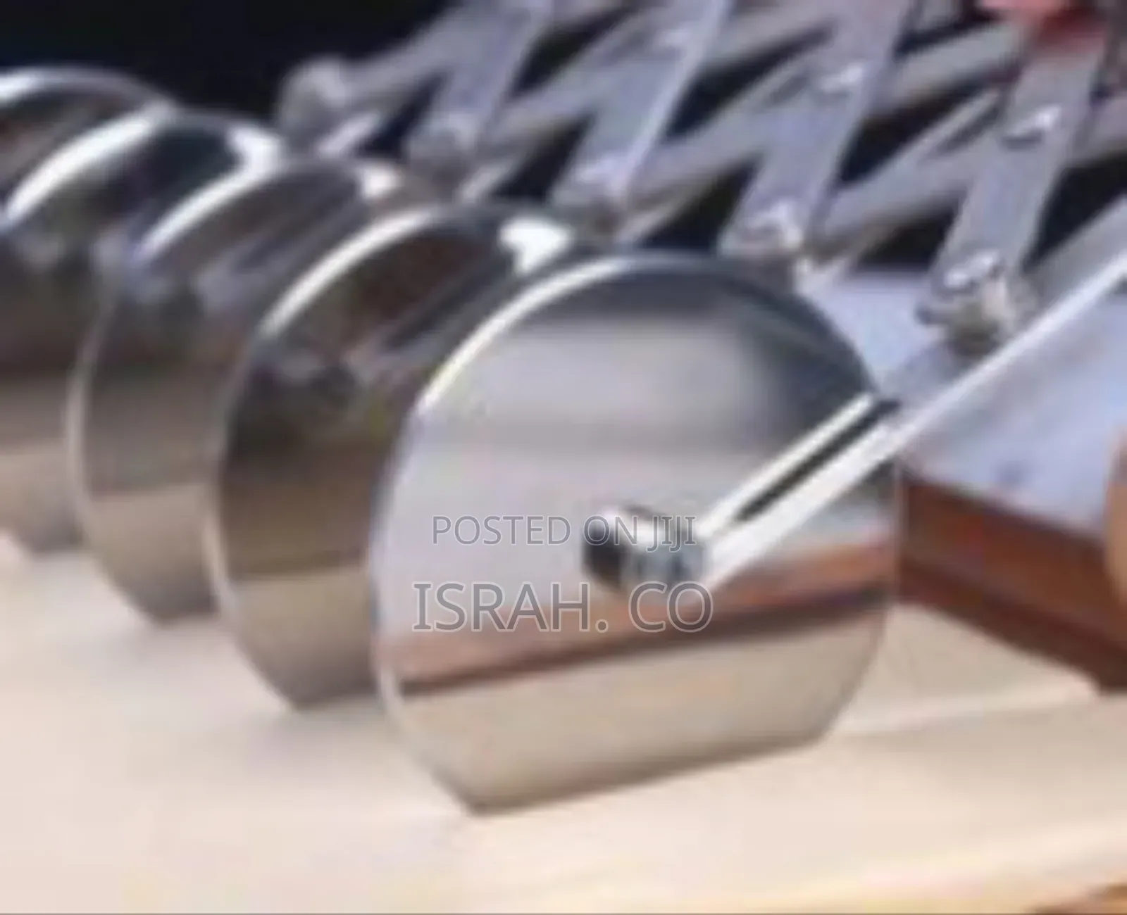 Adjustable Multi-Wheel Pastry and Pizza Cutter