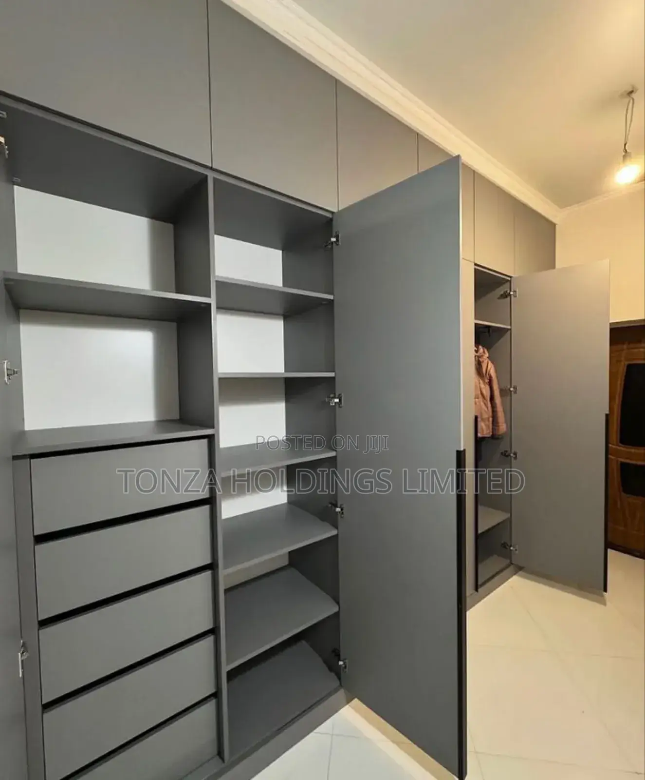 Modern Closet Installation