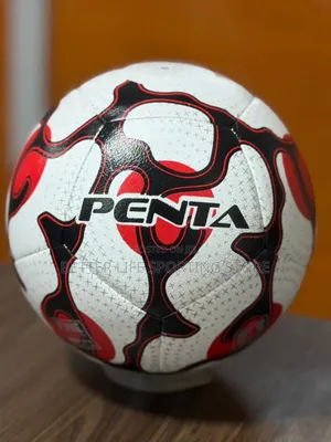 Penta Soccer Ball/Football Tubeless Waterproof Size 5