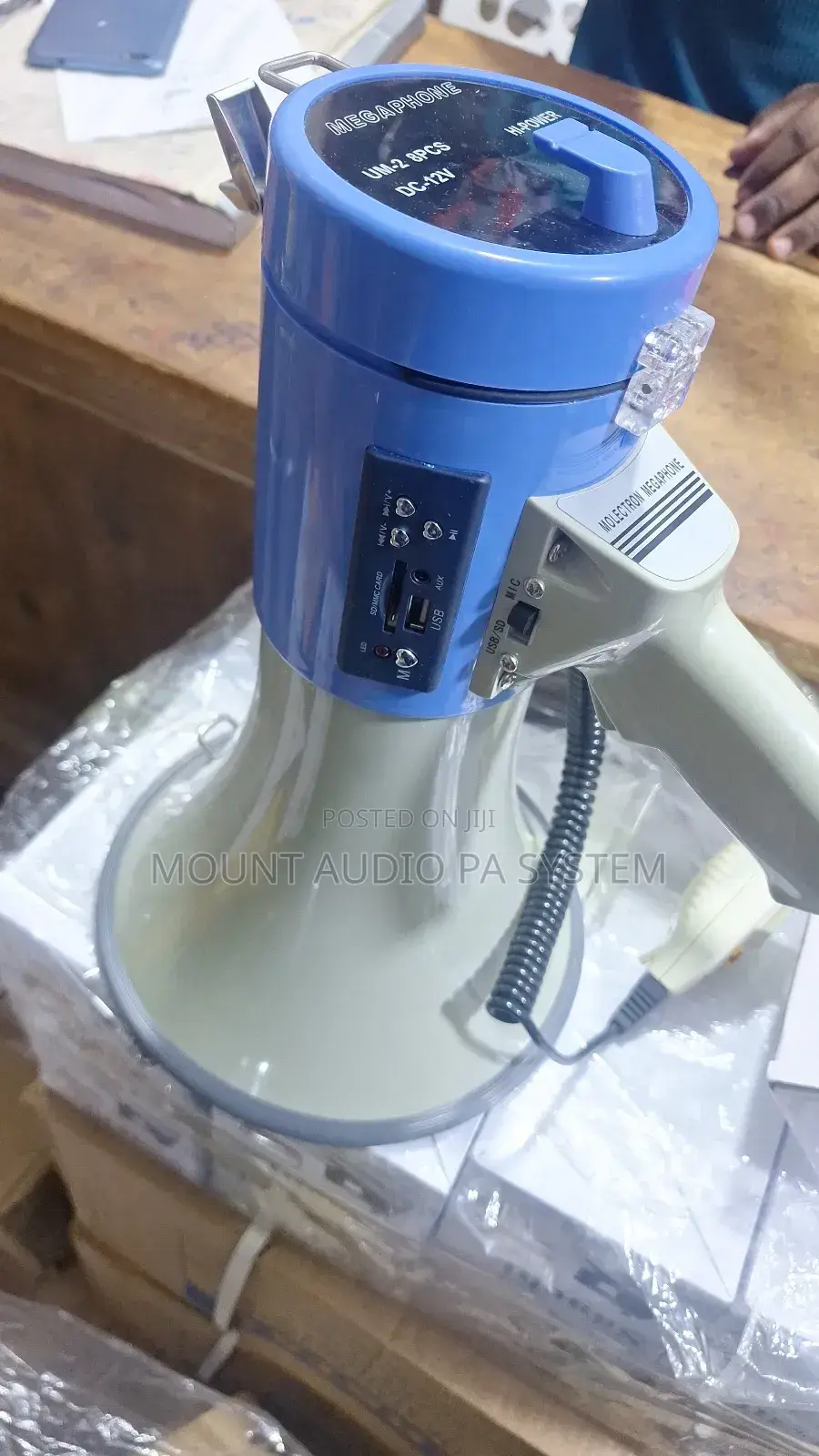 Megaphone Um-2