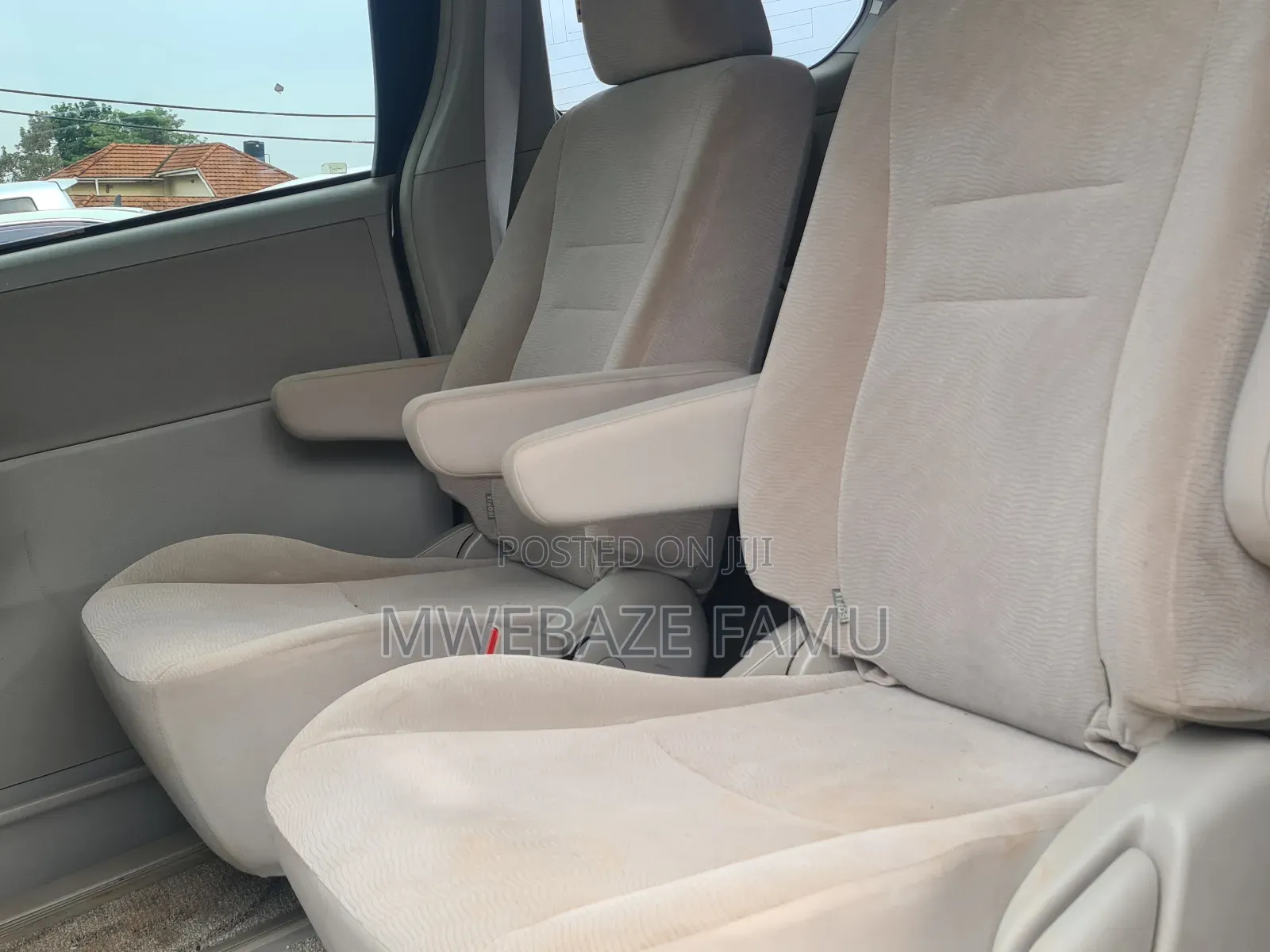 Toyota Noah 2012 Gray
