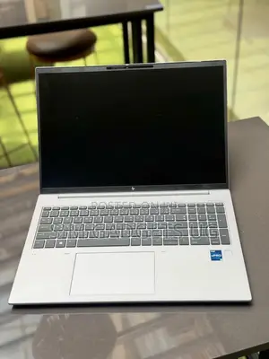 New Laptop HP 8GB Intel Core Ultra 5 SSD 512GB