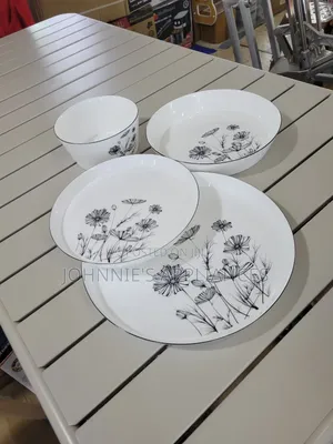 6-Piece Elegant Black Floral Ceramic Dinnerware Set – Plates Bowl