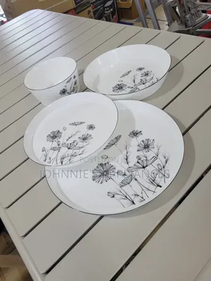 6-Piece Elegant Black Floral Ceramic Dinnerware Set – Plates Bowl