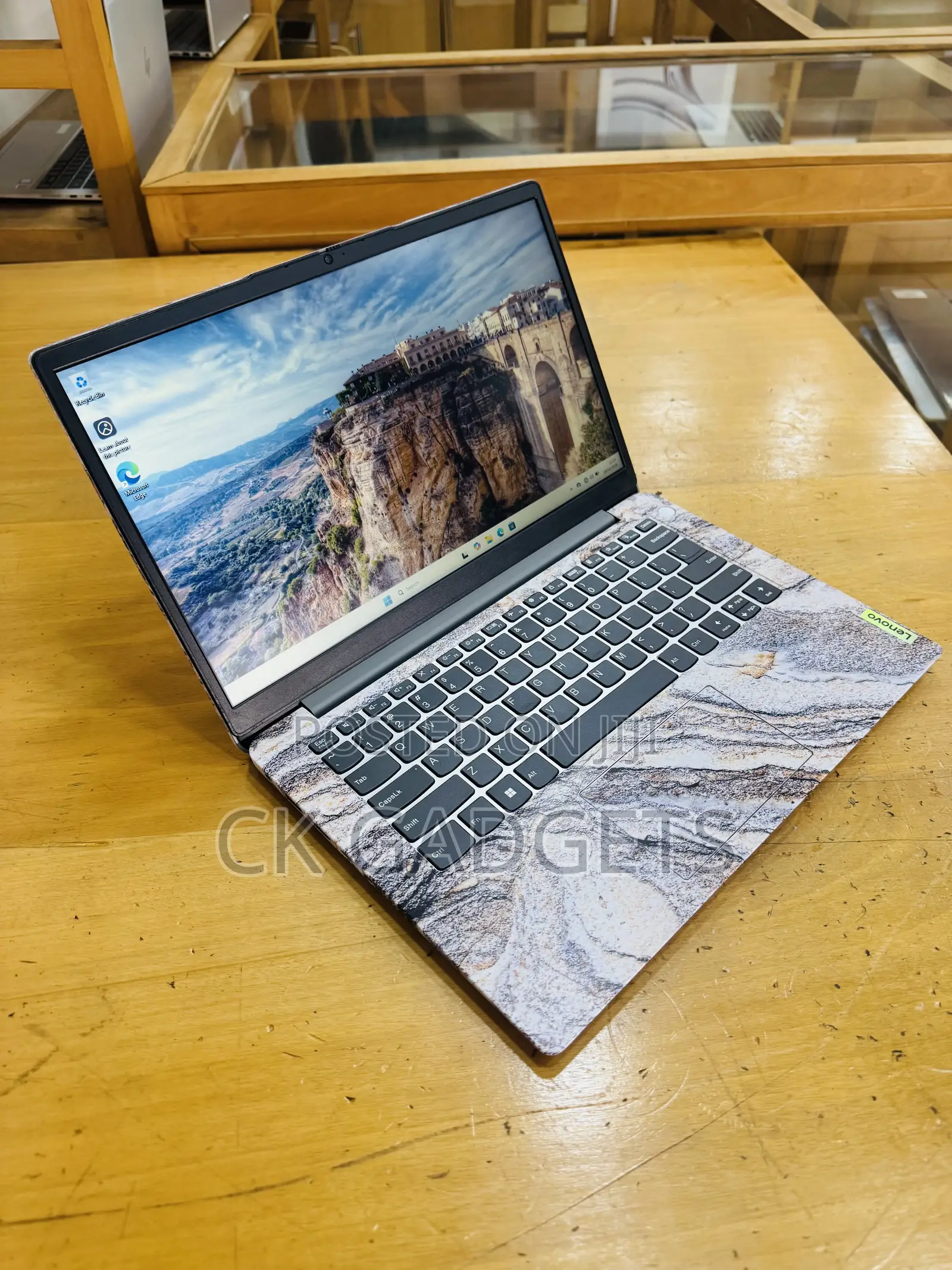Laptop Lenovo IdeaPad 1 4GB Intel Core I5 SSD 256GB