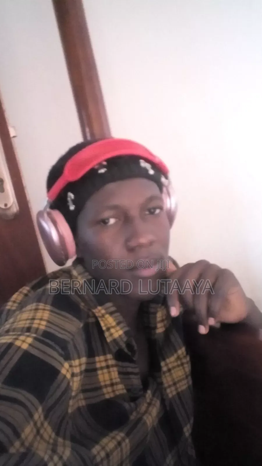 Dj (Music Mixing)